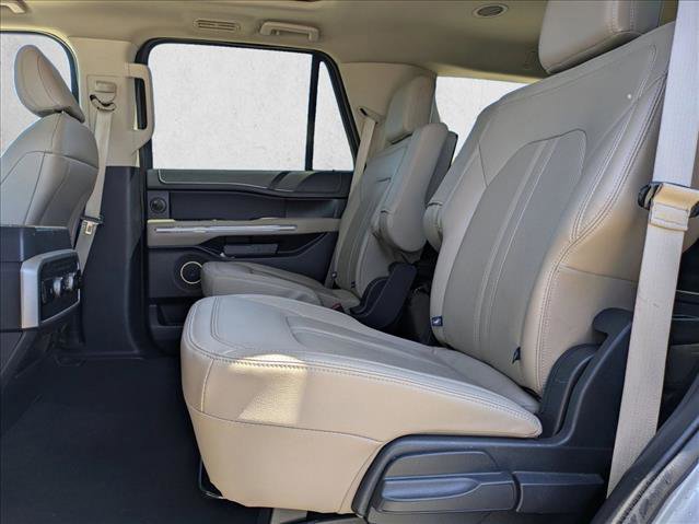 Used 2024 Ford Expedition Limited RWD image 19