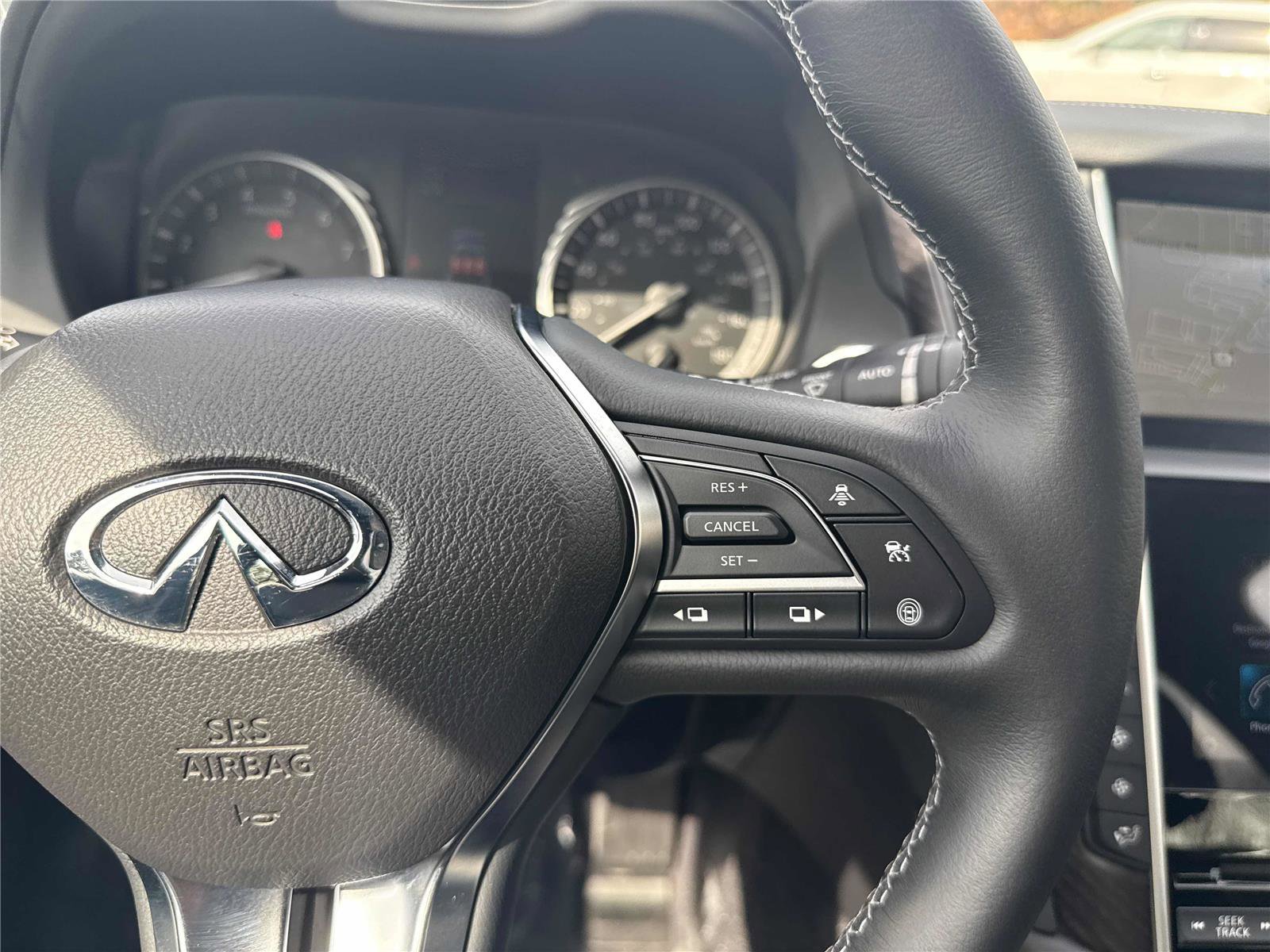 Used 2023 INFINITI Q50 Sensory image 18