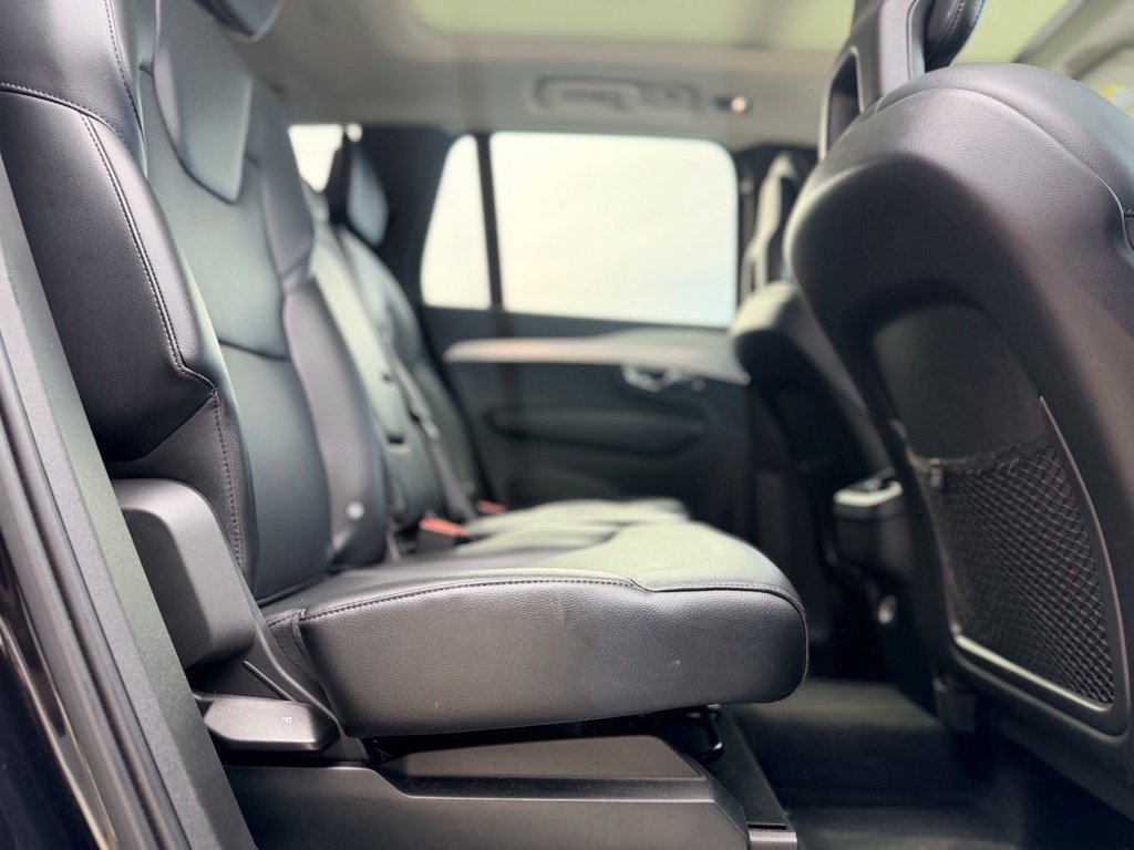 Used 2018 Volvo XC90 T5 Momentum w/ Convenience Package AWD/4WD image 18
