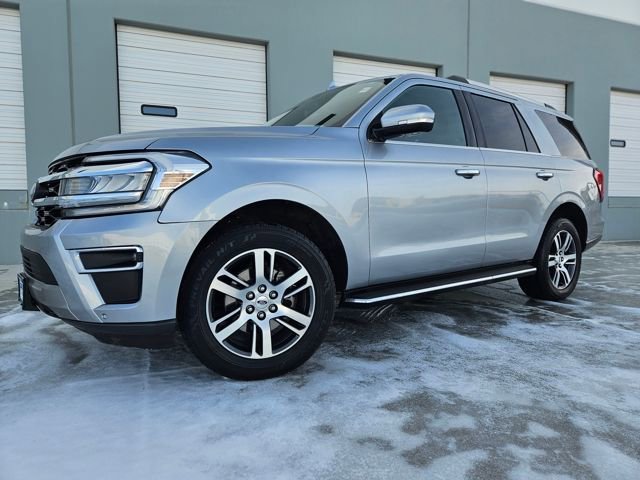 Used 2023 Ford Expedition Limited image 1