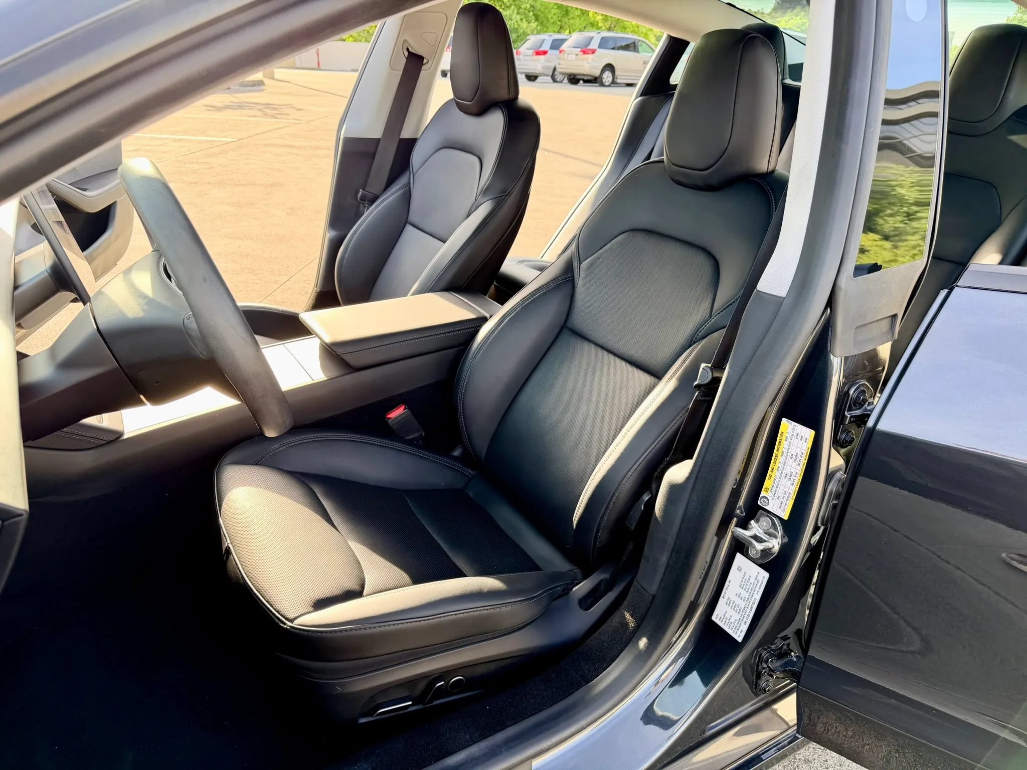 Used 2024 Tesla Model 3 Long Range RWD image 17