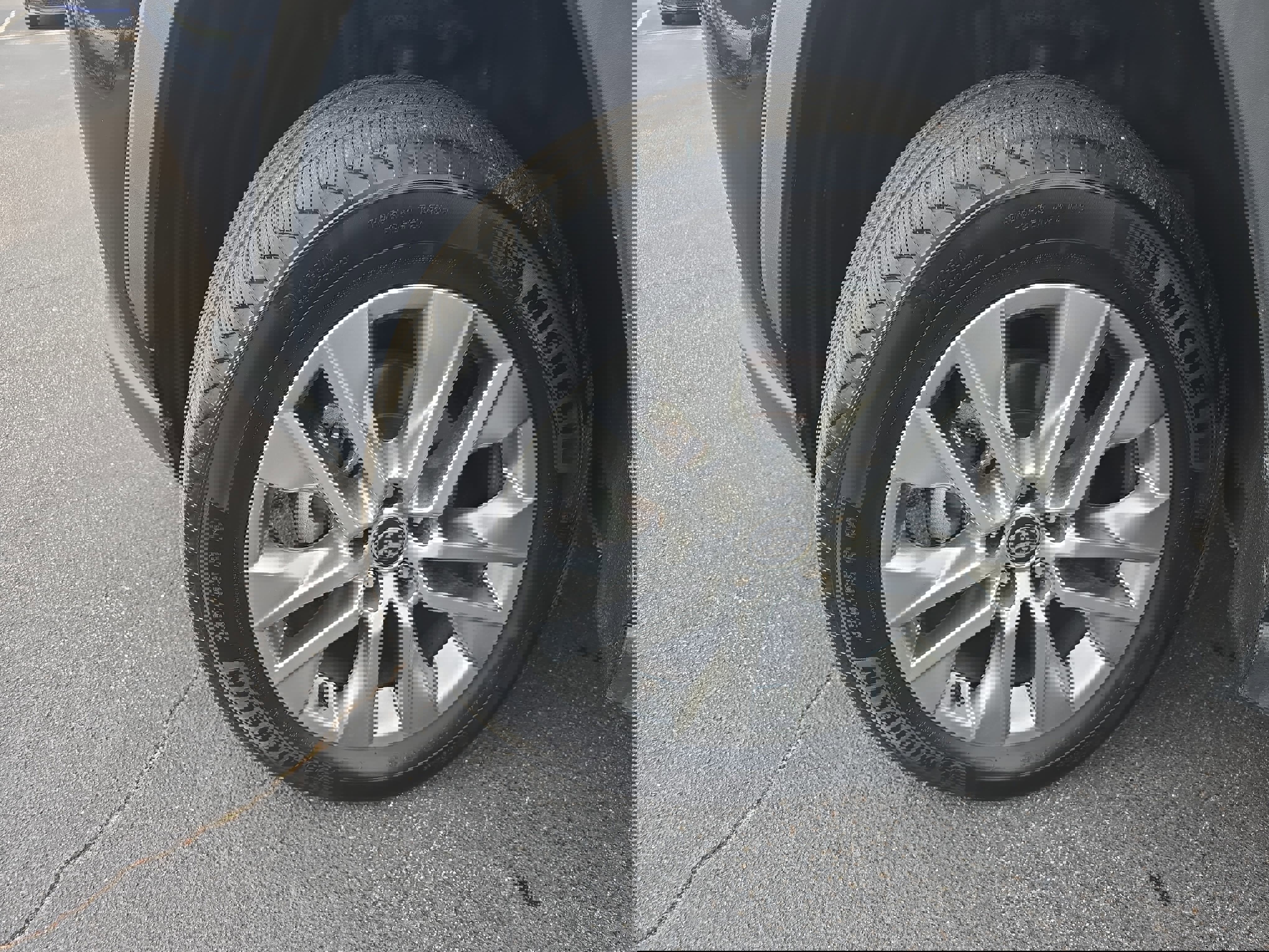 Used 2023 Toyota RAV4 XLE Premium image 34