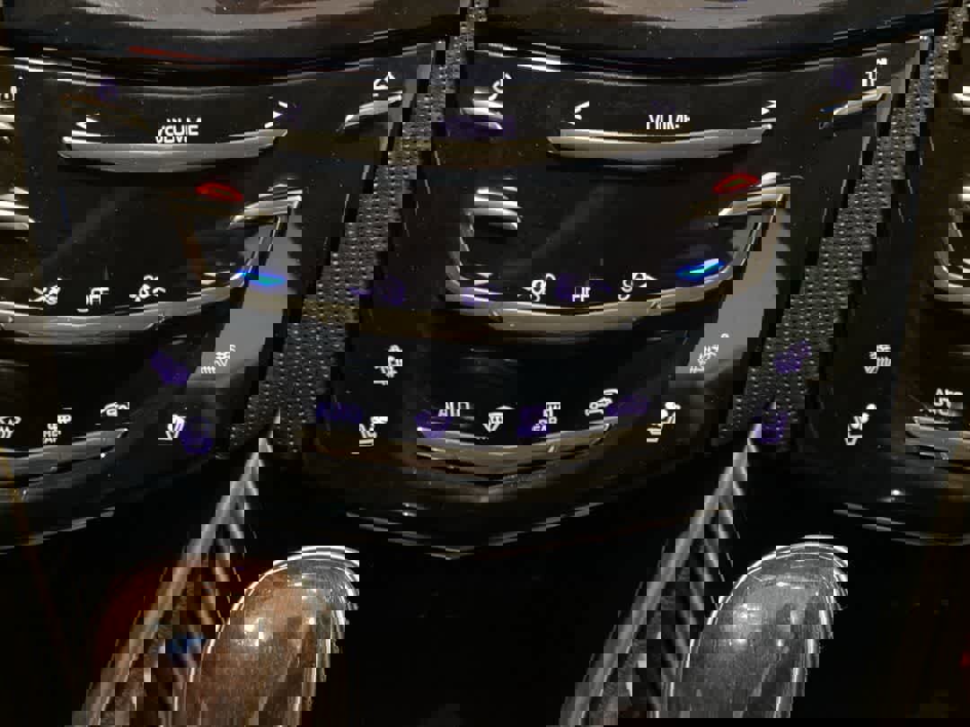 Used 2017 Cadillac XTS Luxury w/ Driver Awareness Package image 22