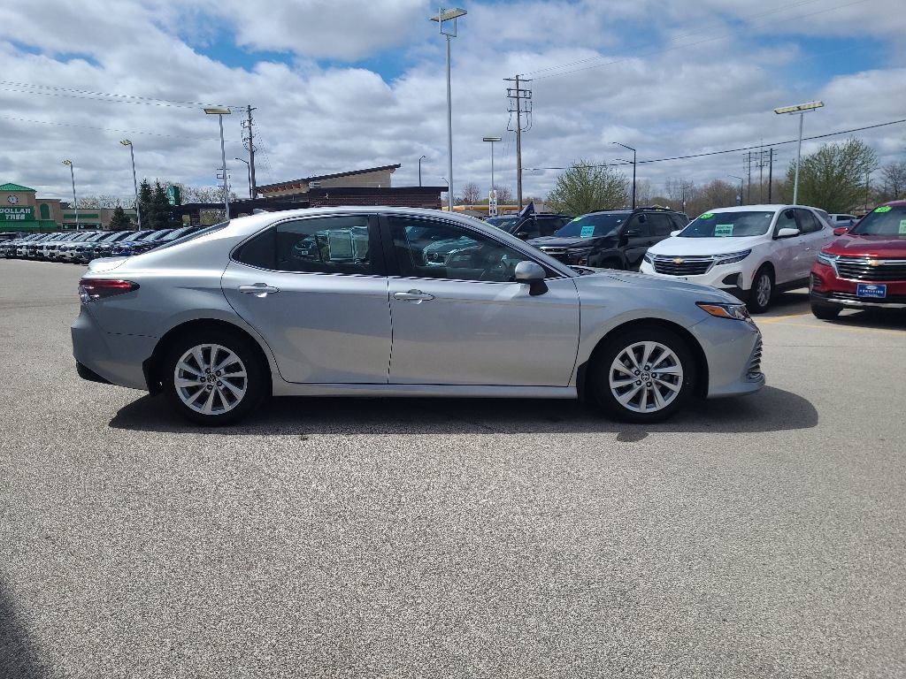 Used 2023 Toyota Camry LE AWD/4WD image 8
