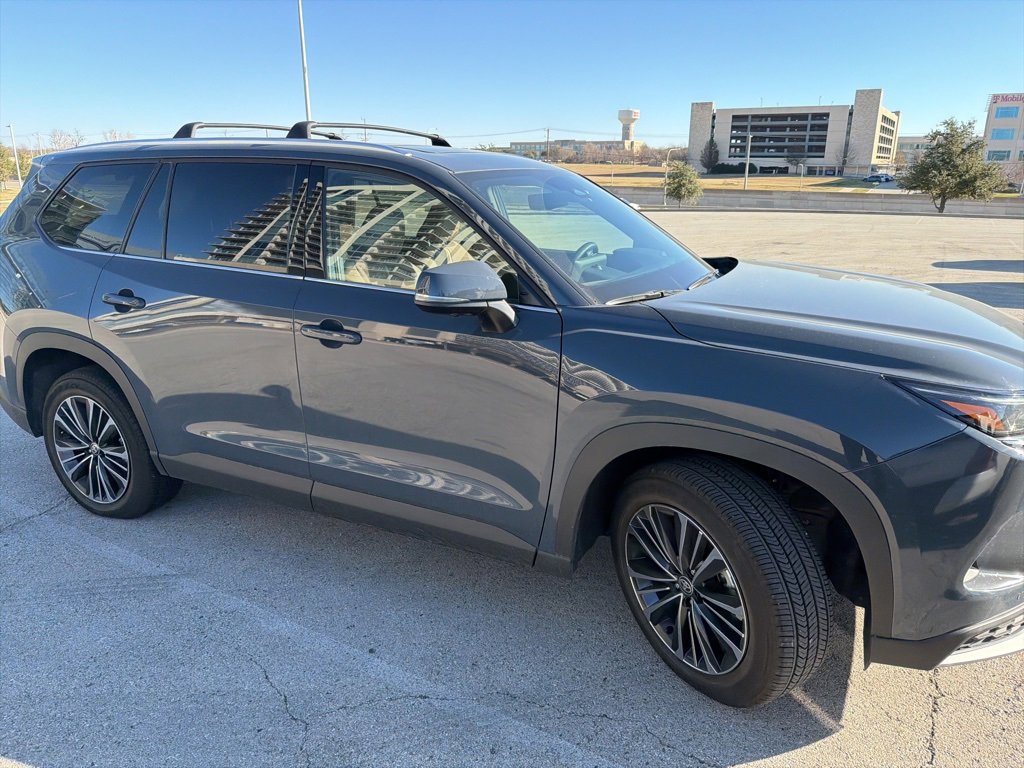 Used 2025 Toyota Grand Highlander MAX Platinum image 6