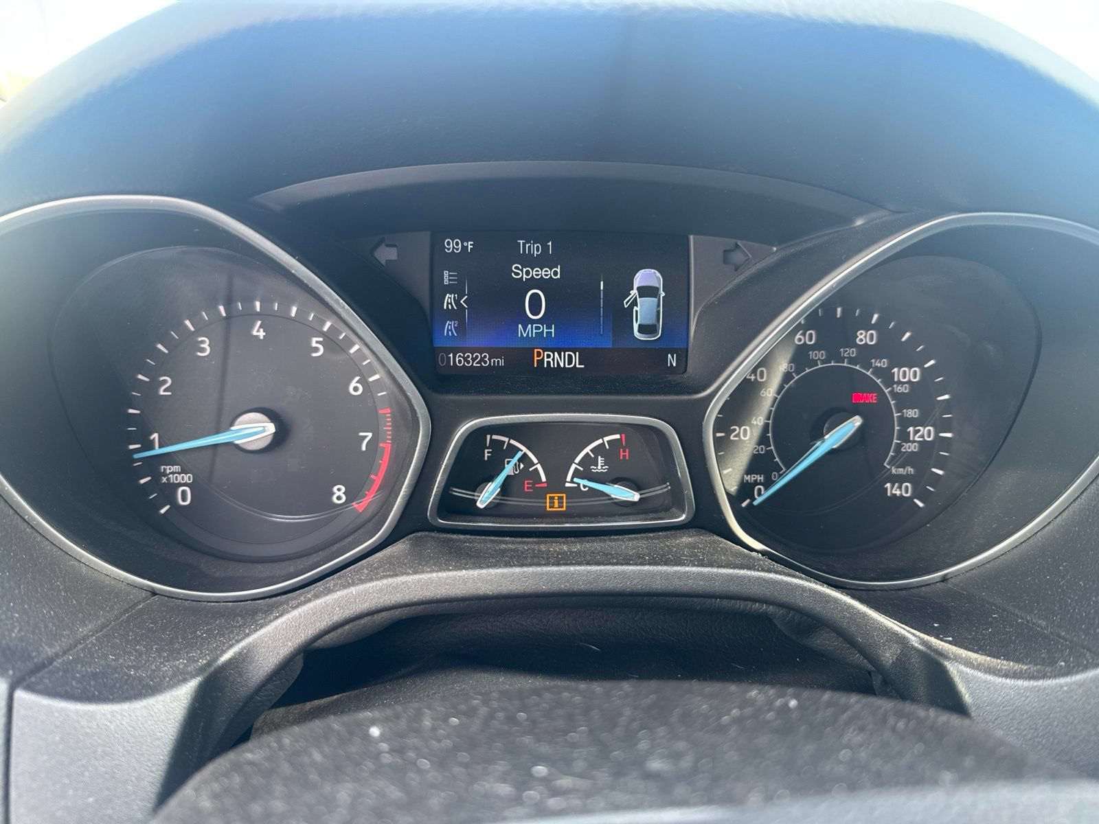 Used 2015 Ford Focus SE w/ Reverse Sensing Package FWD image 2