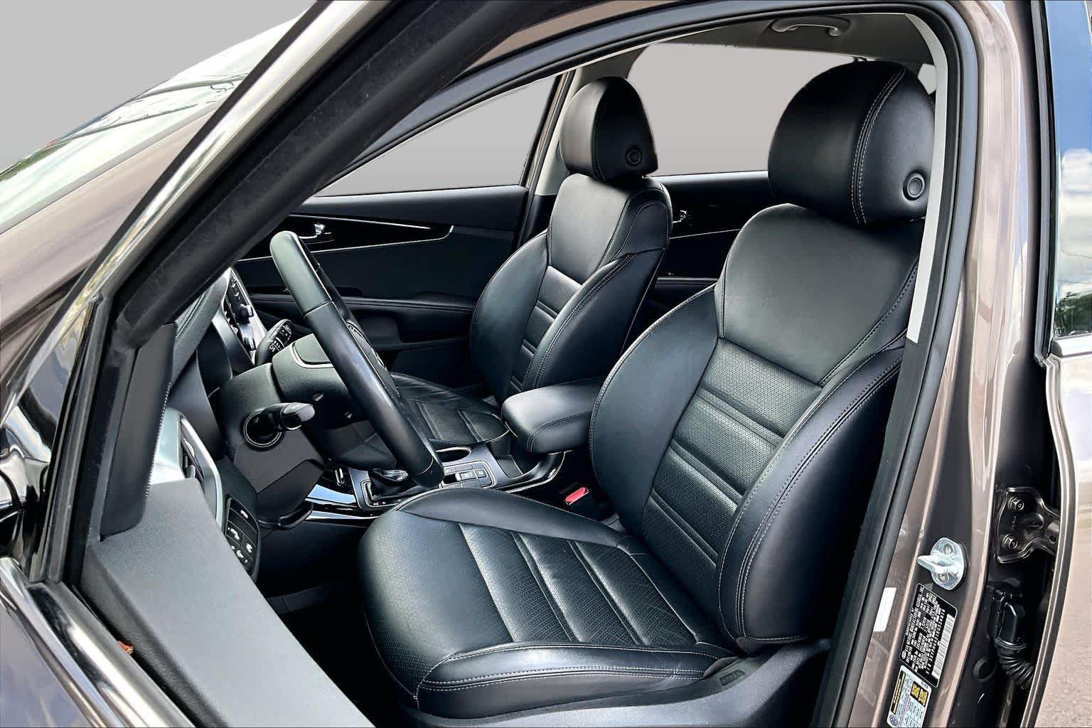 Used 2019 Kia Sorento EX FWD image 7