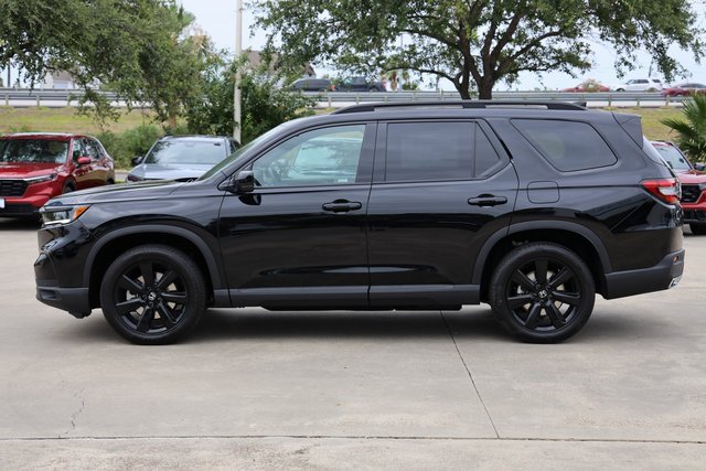 New 2025 Honda Pilot Black Edition image 5
