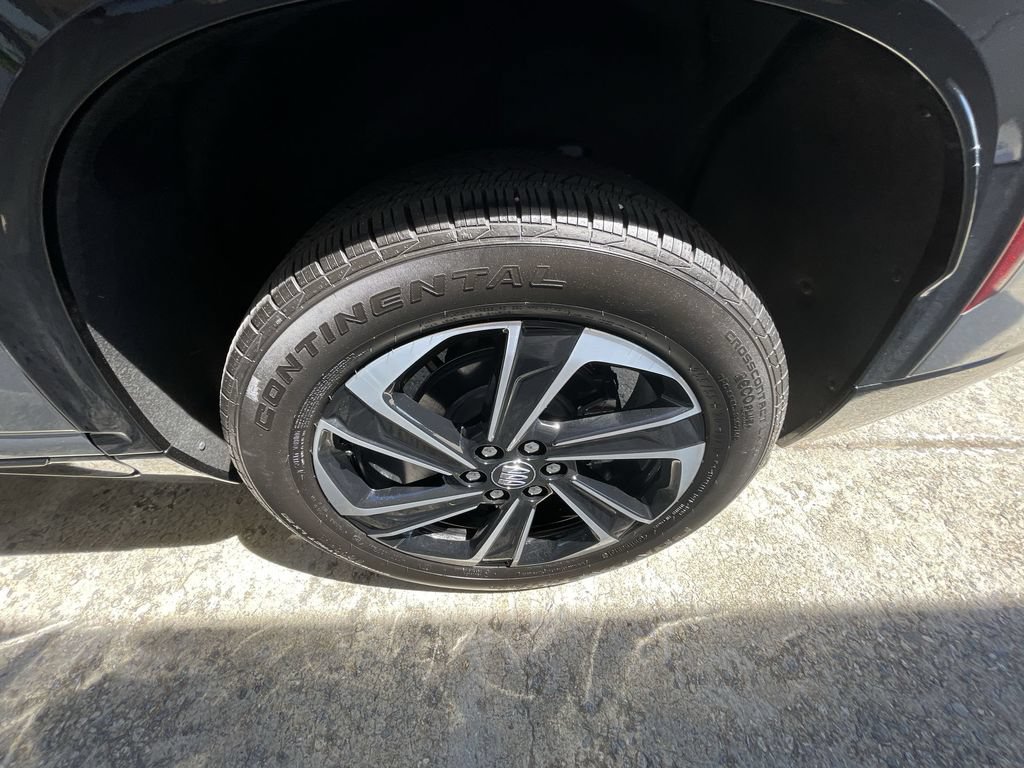 Certified 2025 Buick Enclave Sport Touring w/ Power Package FWD image 31