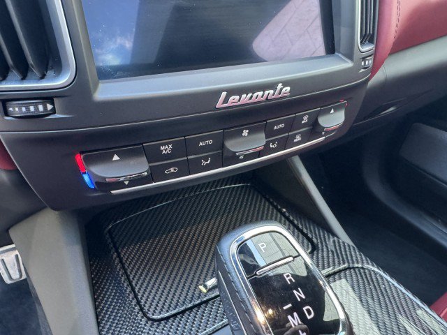Used 2019 Maserati Levante GTS AWD/4WD image 31