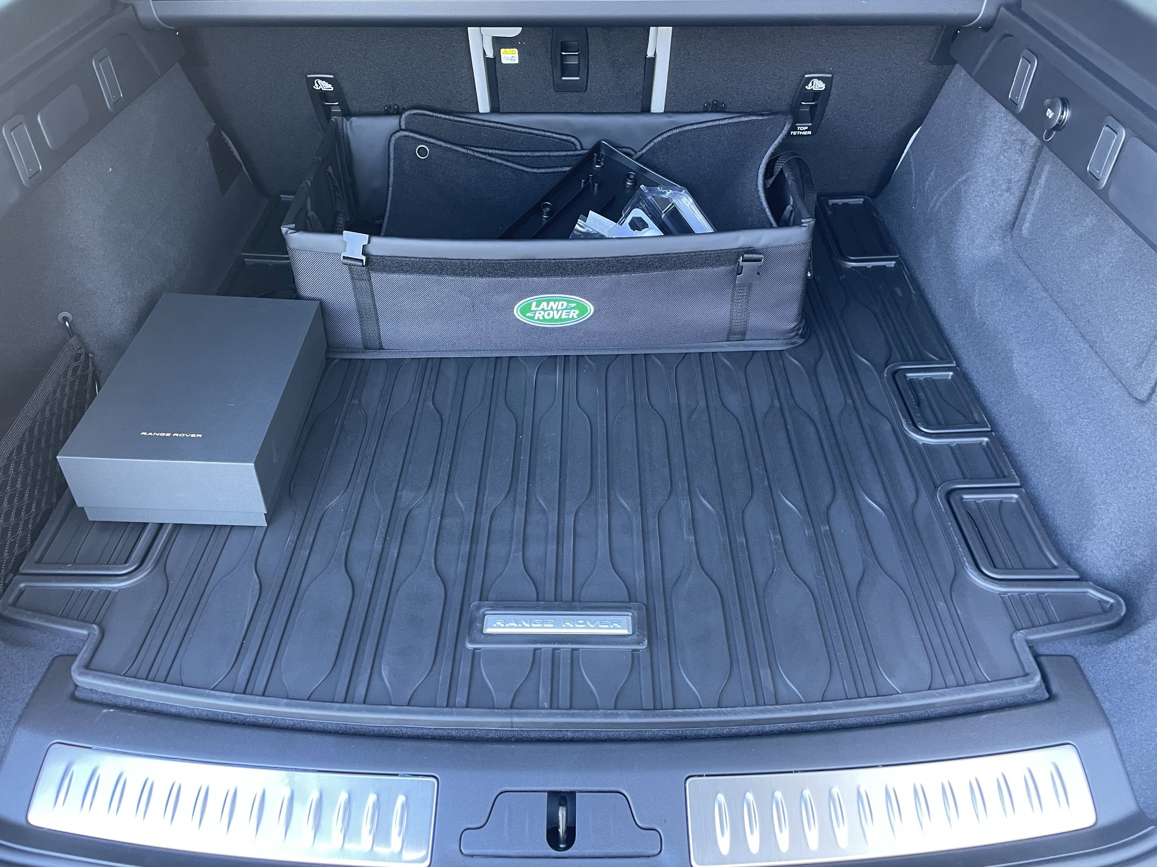 New 2026 Land Rover Range Rover Velar S image 34