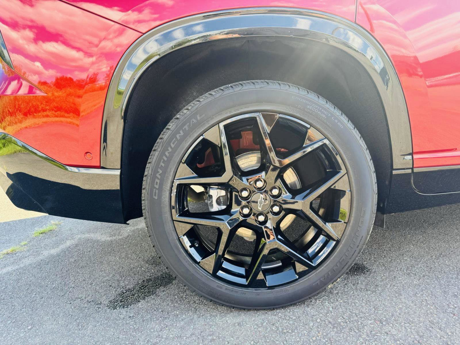 Used 2024 Chevrolet Traverse RS w/ LPO, Floor Liner Package image 41