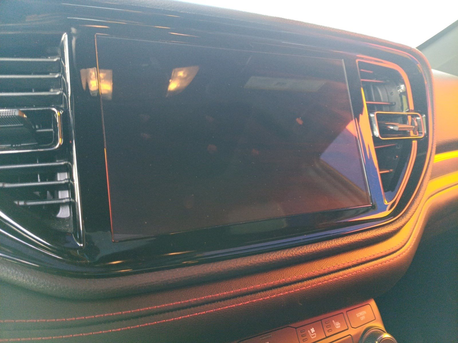 Used 2025 Dodge Durango GT AWD/4WD image 15