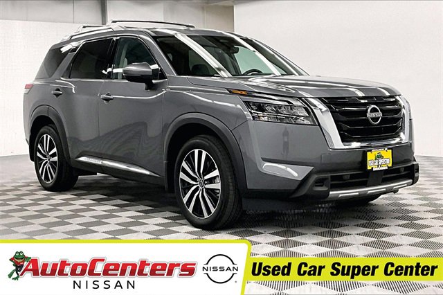 Used 2025 Nissan Pathfinder Platinum