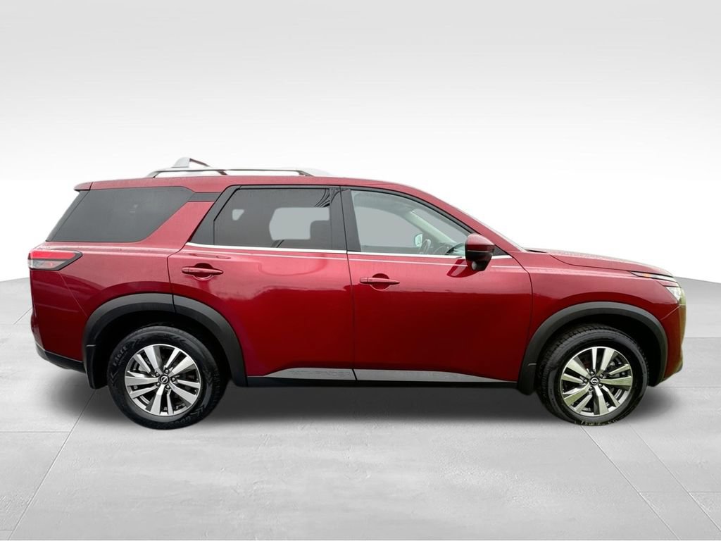 Used 2022 Nissan Pathfinder SL w/ SL Black Package AWD/4WD image 6