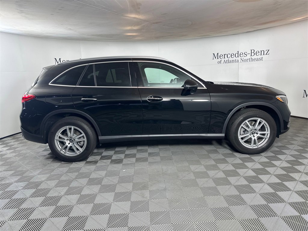 Certified 2025 Mercedes-Benz GLC 300 image 8