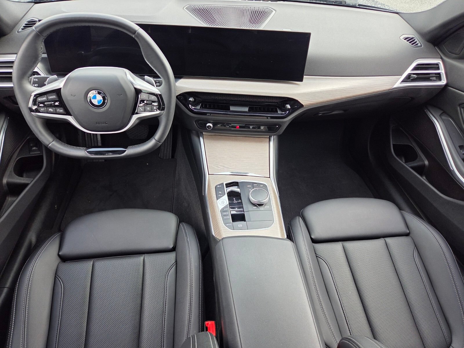 Used 2025 BMW 330i Sedan RWD image 9