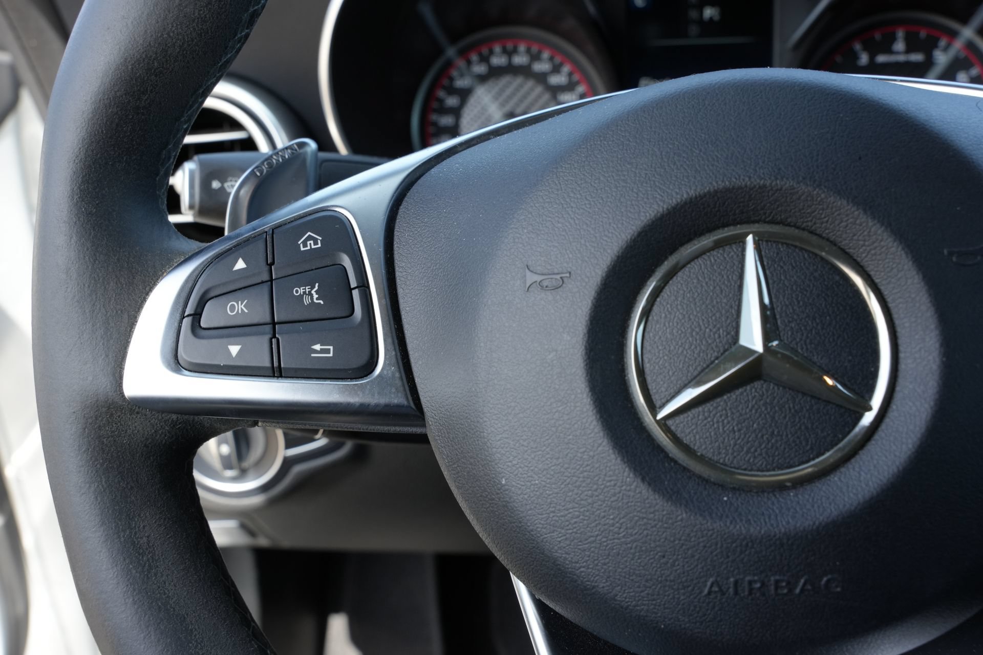 Used 2017 Mercedes-Benz C 63 AMG S image 9