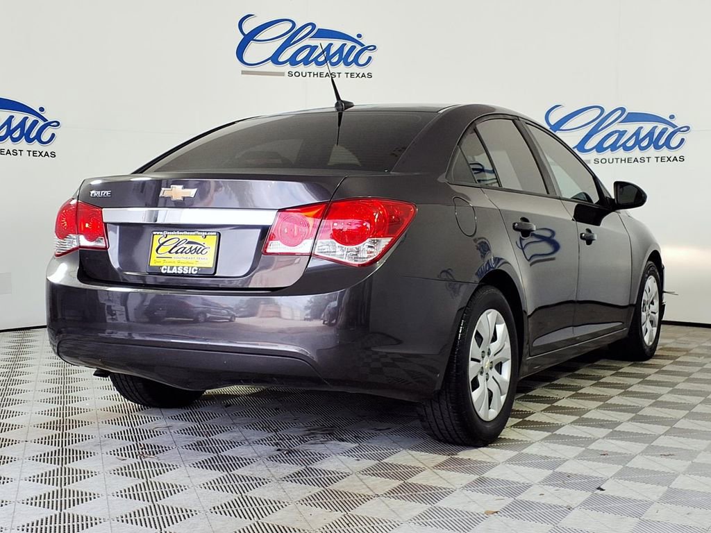 Used 2014 Chevrolet Cruze LS FWD image 6