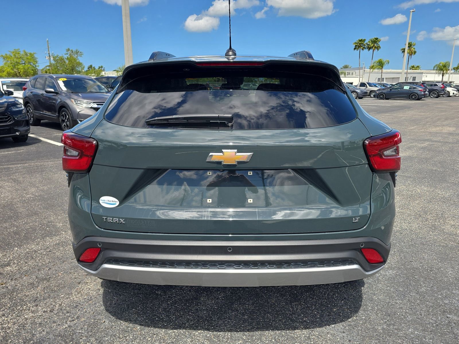 Used 2025 Chevrolet Trax LT w/ Driver Confidence Package image 5