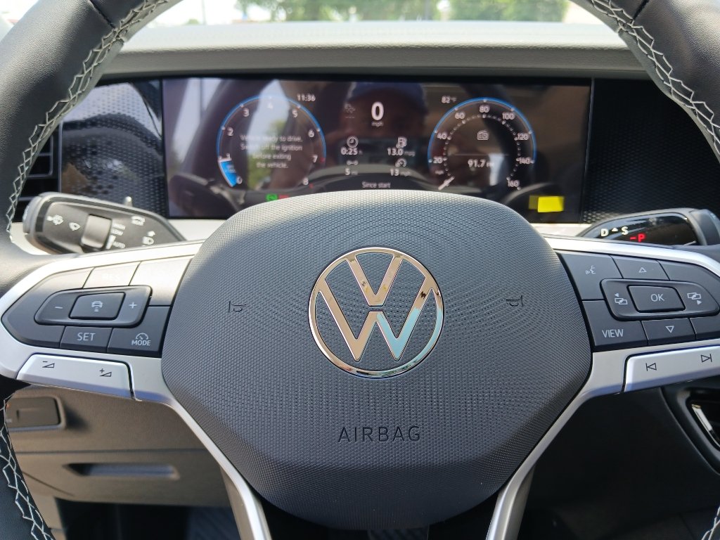 New 2026 Volkswagen Tiguan SE FWD image 14