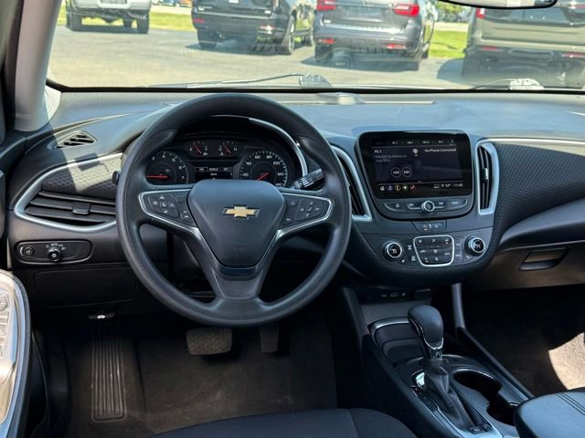 Used 2024 Chevrolet Malibu LT FWD image 6