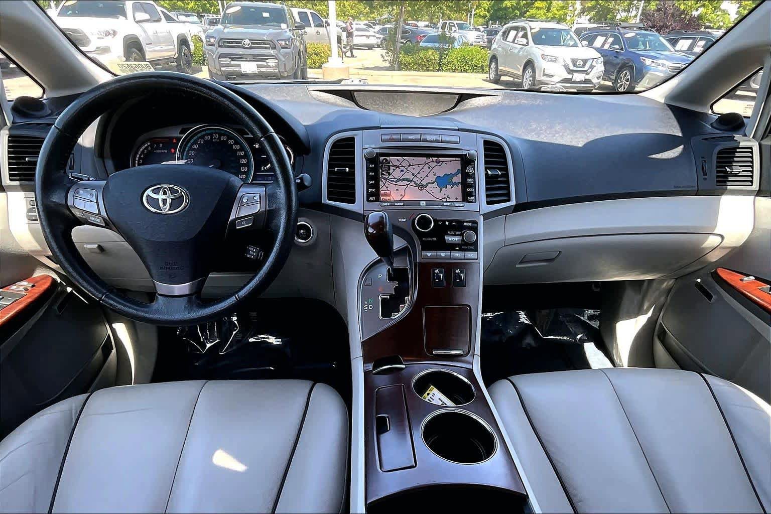 Used 2011 Toyota Venza AWD w/ Premium Pkg #2 image 15