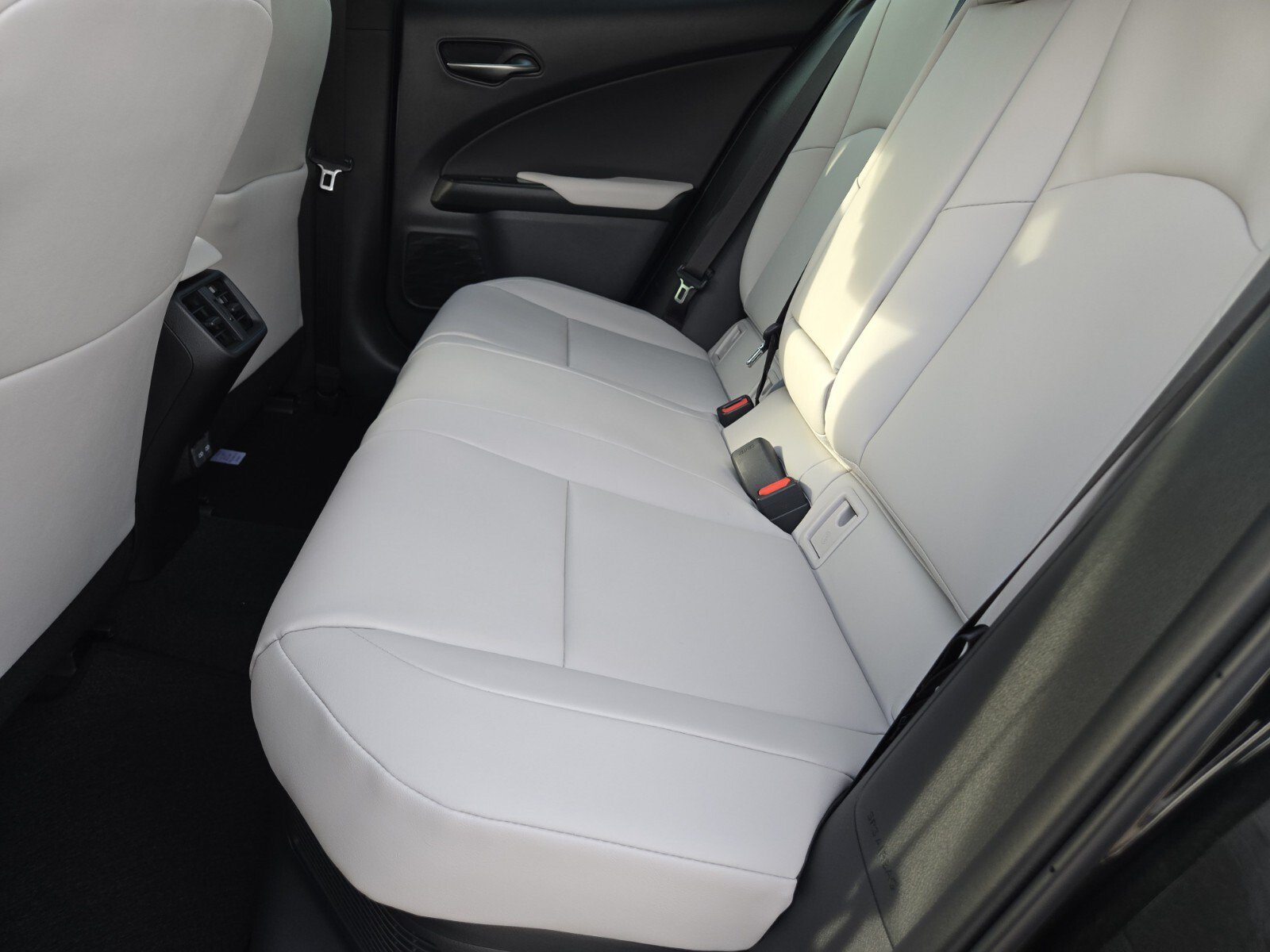 New 2026 Lexus UX 300h AWD image 7