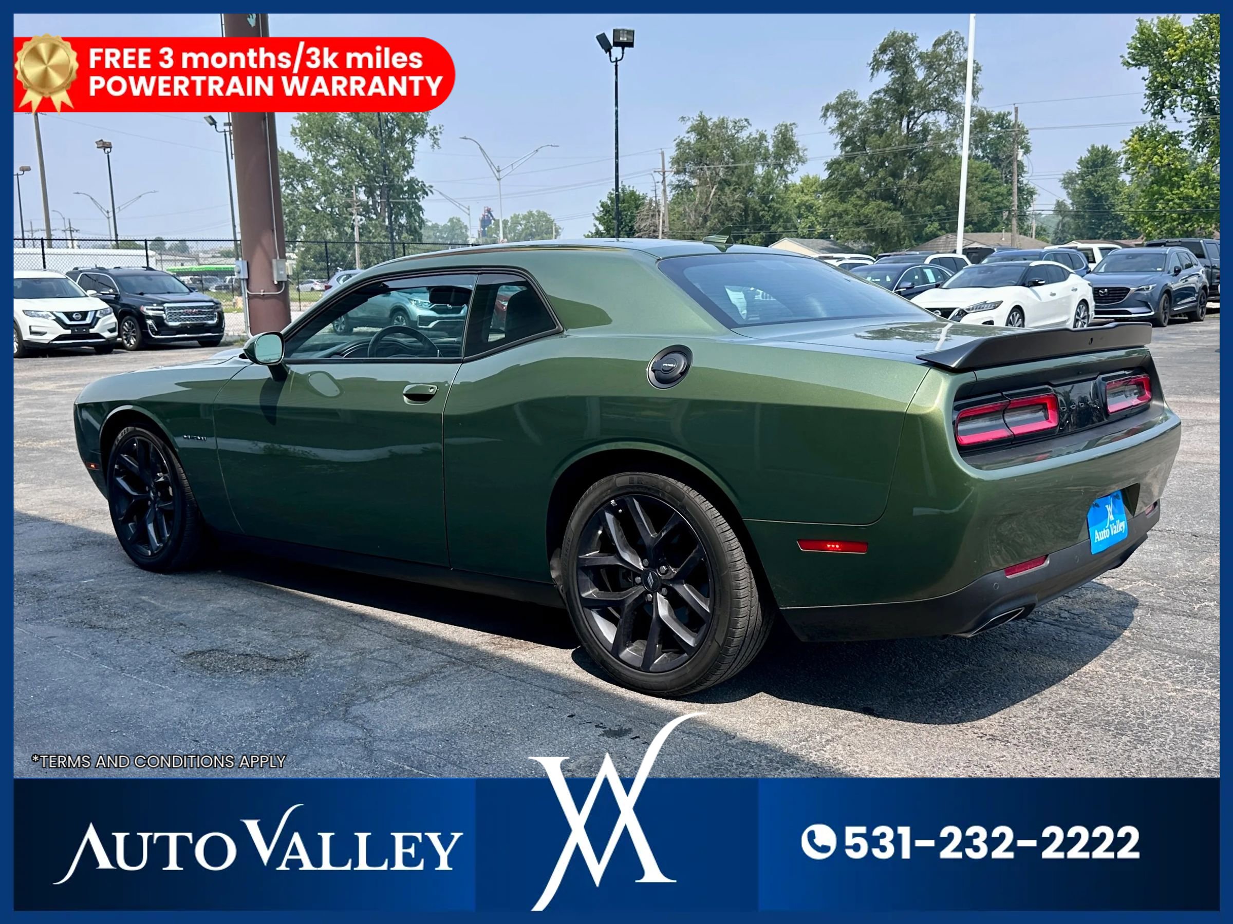 Used 2022 Dodge Challenger R/T w/ Plus Package image 5