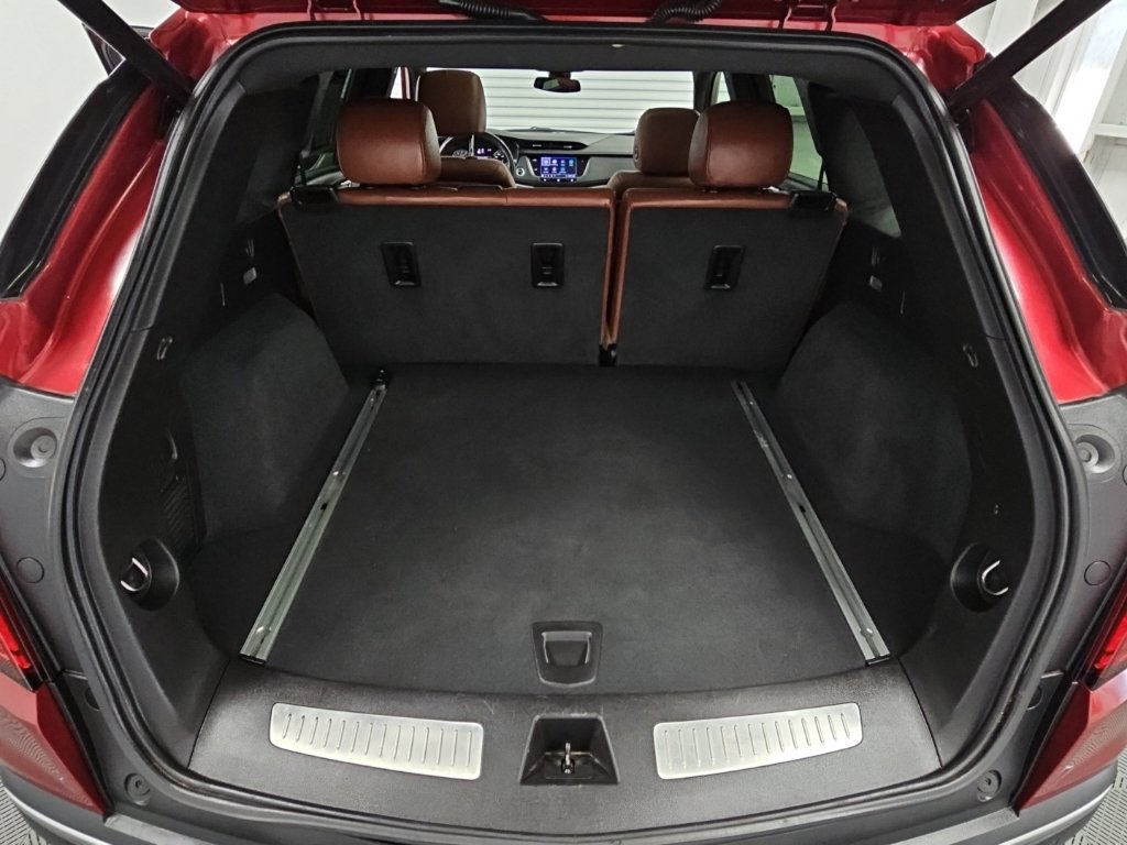 Used 2020 Cadillac XT5 Premium Luxury FWD image 38