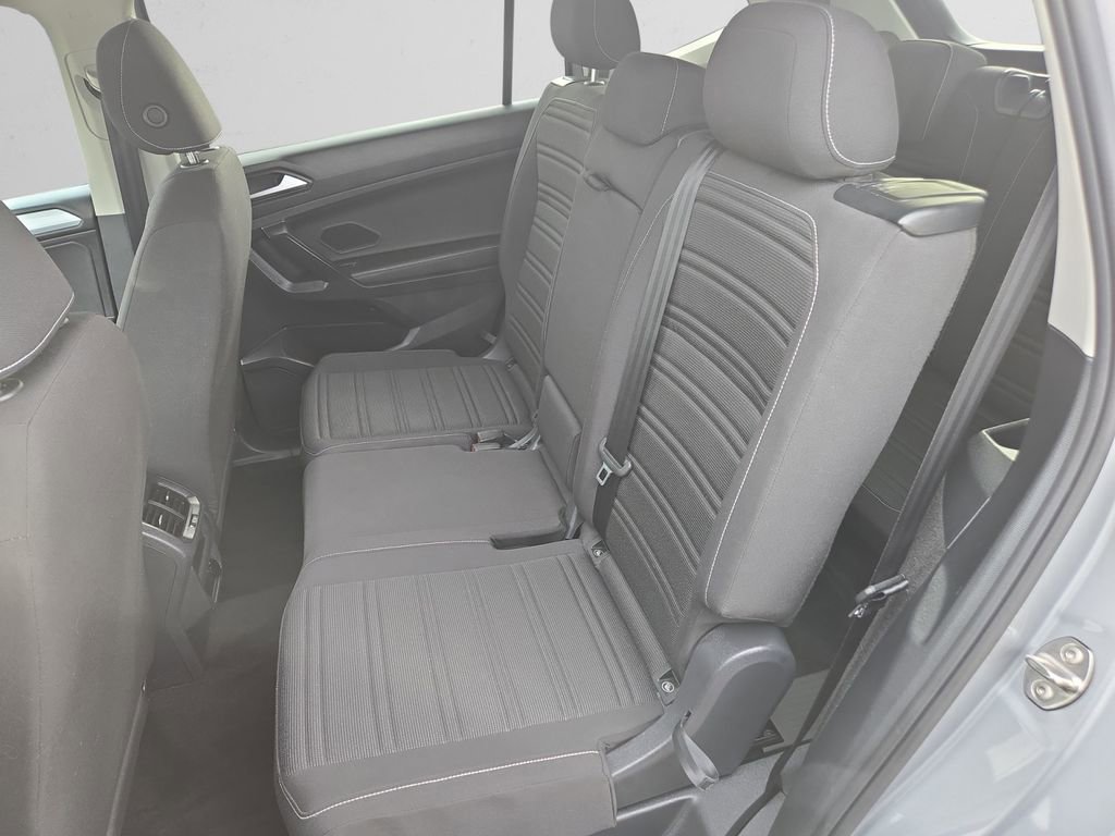 Used 2023 Volkswagen Tiguan S image 14
