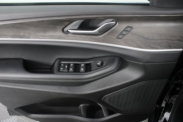 New 2025 Jeep Grand Cherokee L Limited w/ Black Appearance Package image 14