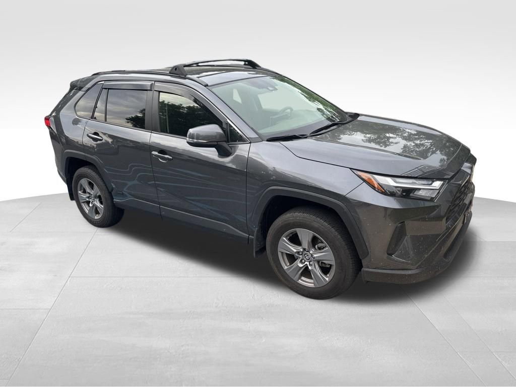 Used 2024 Toyota RAV4 XLE w/ Convenience Package AWD/4WD image 4