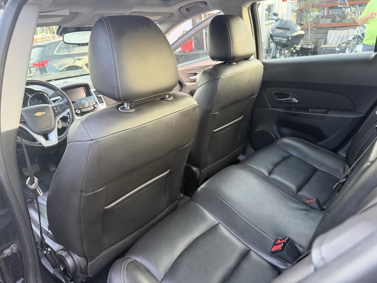 Used 2014 Chevrolet Cruze LT w/ RS Package image 13