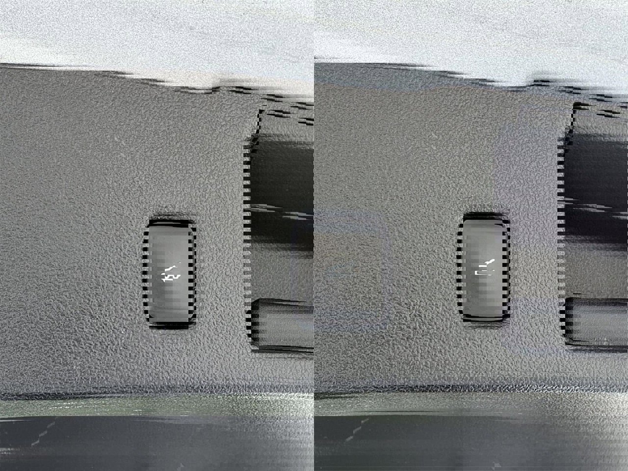 Used 2024 Ford Escape ST-Line image 7