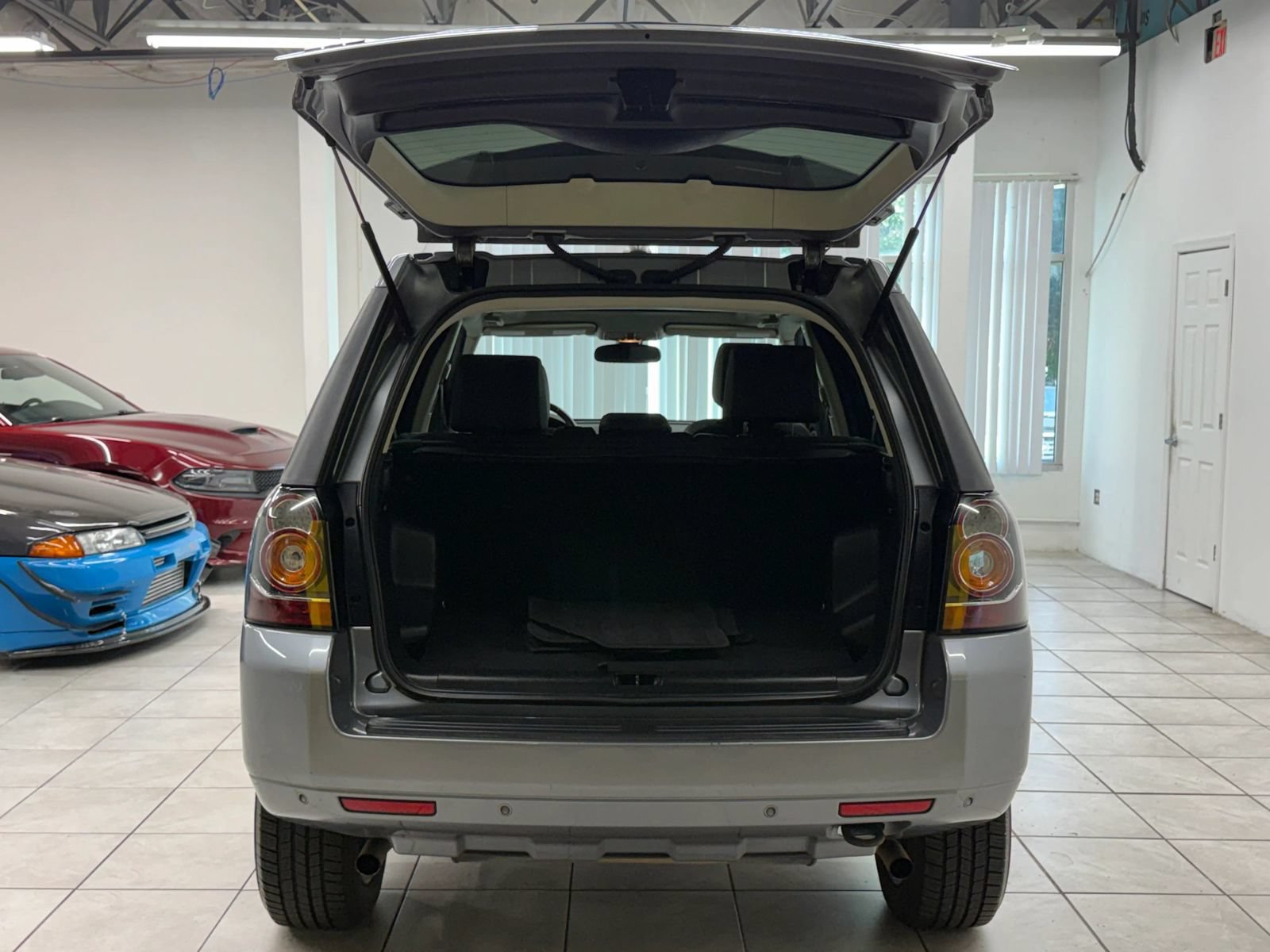 Used 2015 Land Rover LR2 HSE AWD/4WD image 19