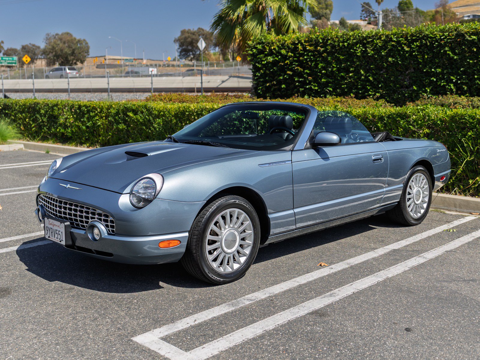 Used 2005 Ford Thunderbird RWD image 1