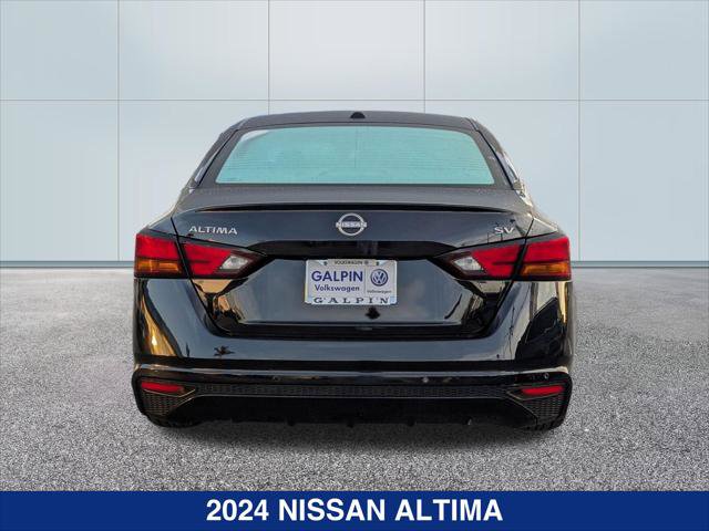 Used 2024 Nissan Altima 2.5 SV image 4