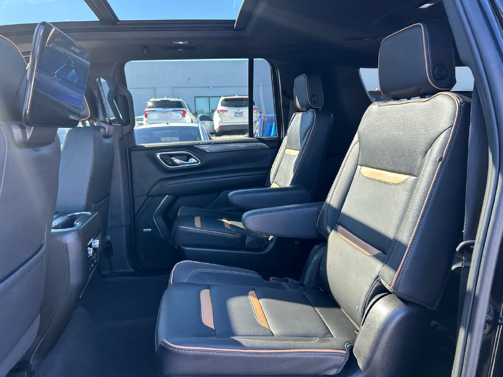 Certified 2023 GMC Yukon XL AT4 w/ AT4 Premium Package AWD/4WD image 36