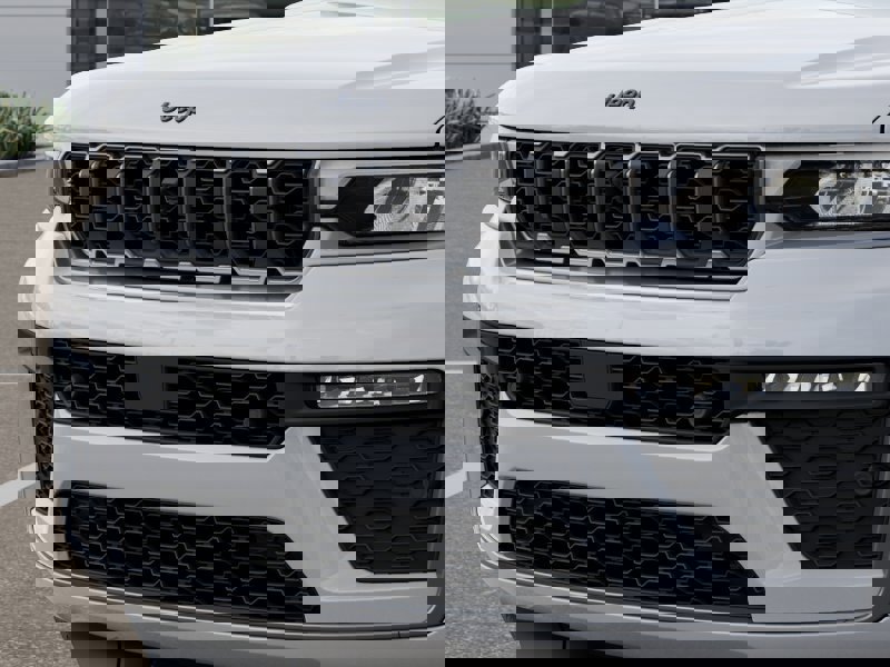 New 2026 Jeep Grand Cherokee Limited image 38