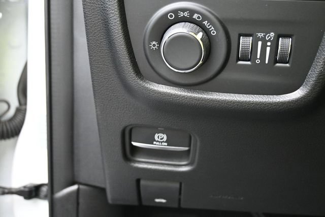 Used 2025 Jeep Grand Cherokee Altitude AWD/4WD image 15