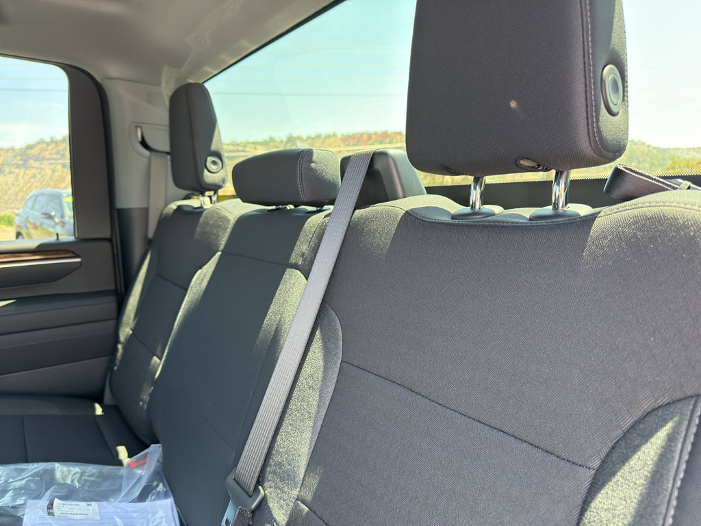 New 2025 GMC Sierra 3500 SLE w/ X31 Off-Road Package image 11