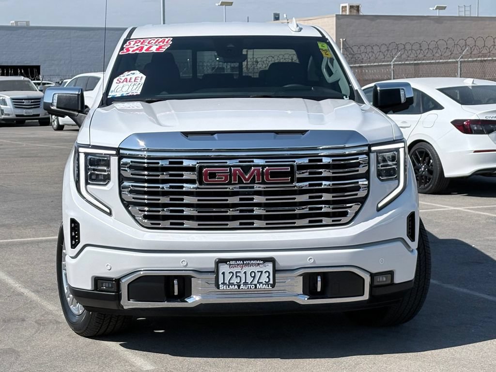 Used 2024 GMC Sierra 1500 Denali w/ Technology Package RWD image 3