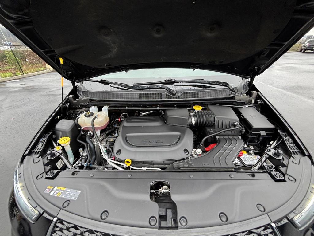 Used 2025 Chrysler Pacifica Select image 30