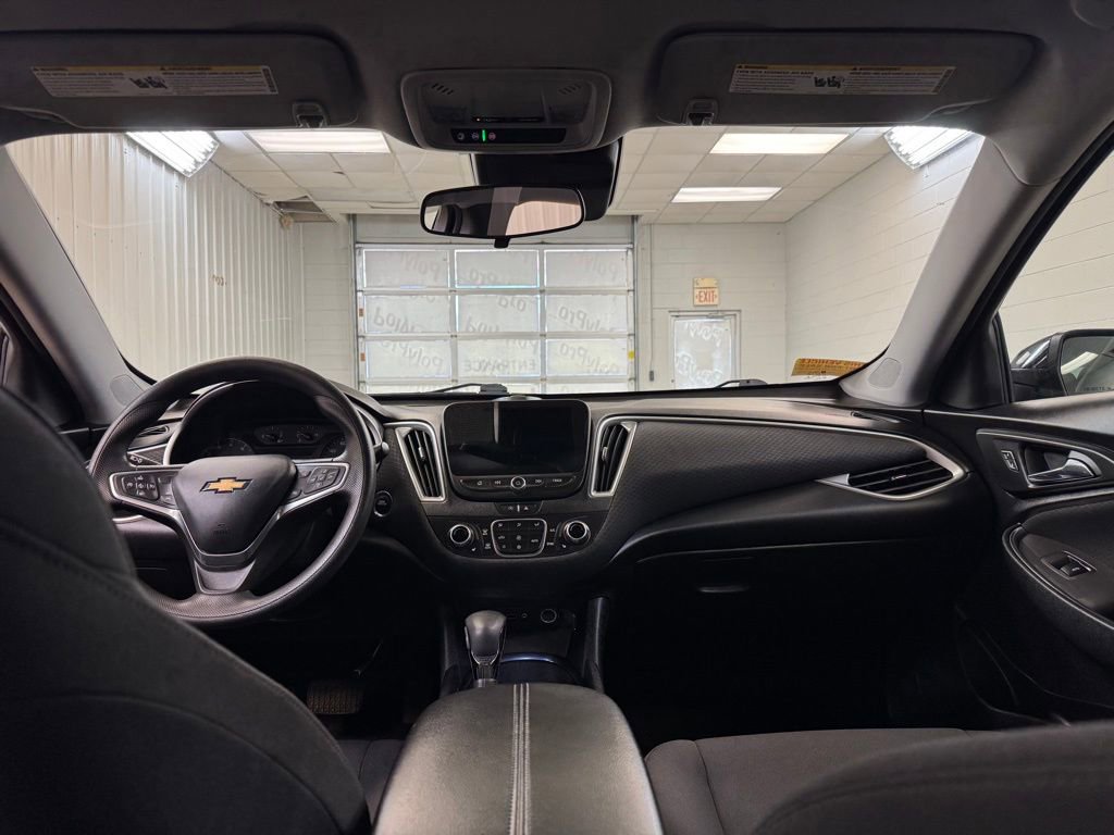 Used 2022 Chevrolet Malibu LT image 20