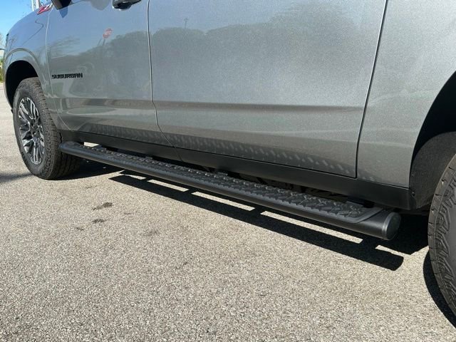 New 2026 Chevrolet Suburban Z71 w/ Z71 Off-Road Package AWD/4WD image 12