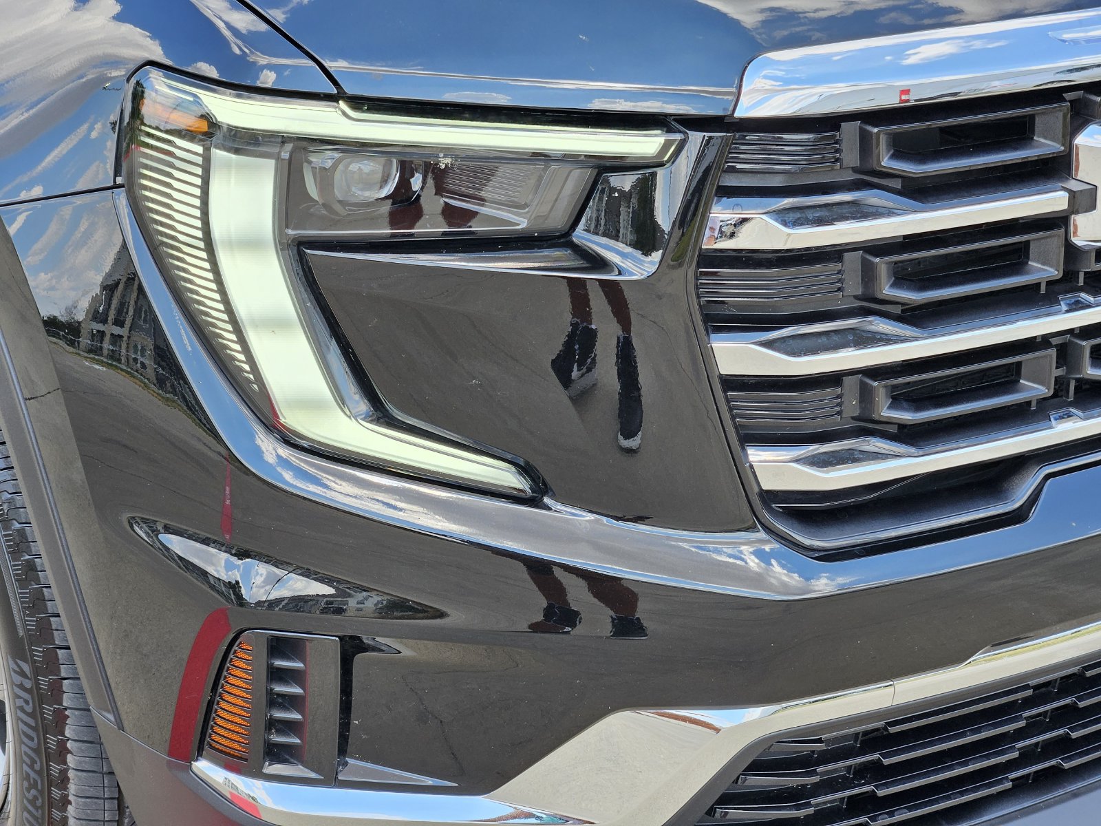 Used 2026 GMC Acadia Elevation FWD image 10