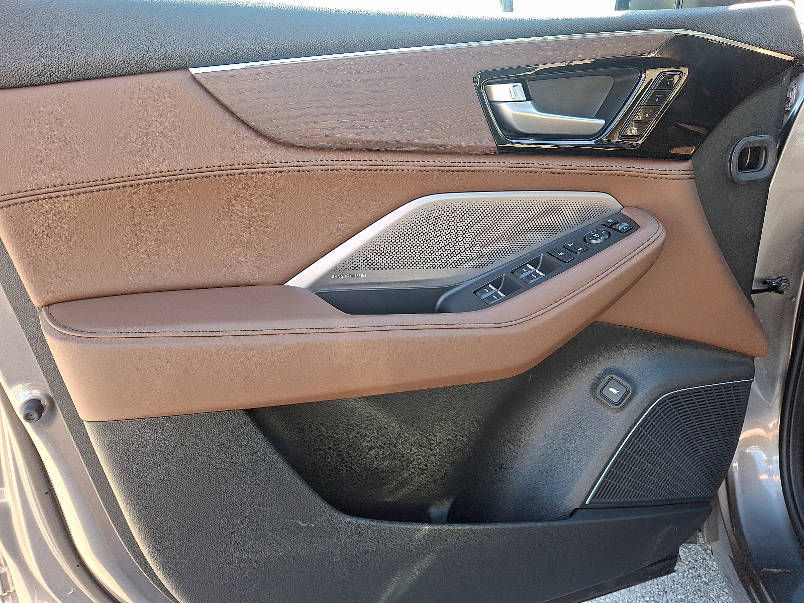 New 2026 Acura MDX SH-AWD w/ Advance Package image 8