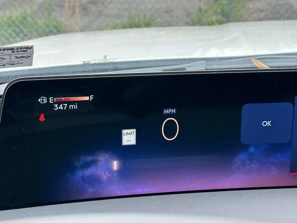 New 2025 Lincoln Navigator Reserve AWD/4WD image 7