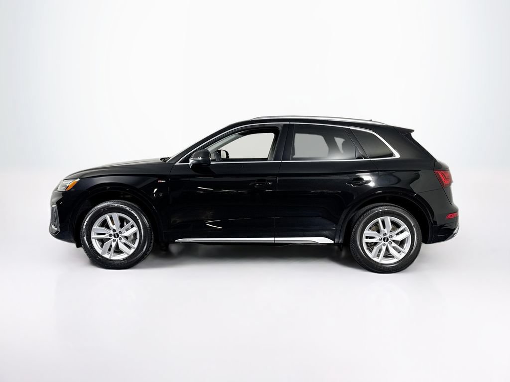 Used 2024 Audi Q5 2.0T Premium w/ Convenience Package AWD/4WD image 2